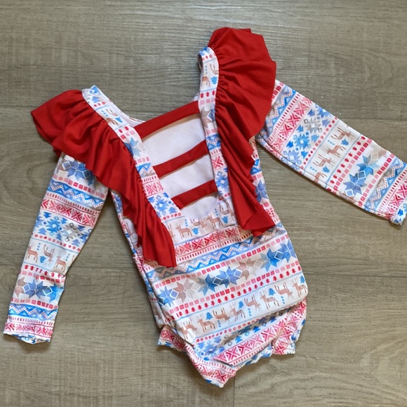 BusyBodLeo - size 5 - Christmas holiday themed - Picture 2 of 2